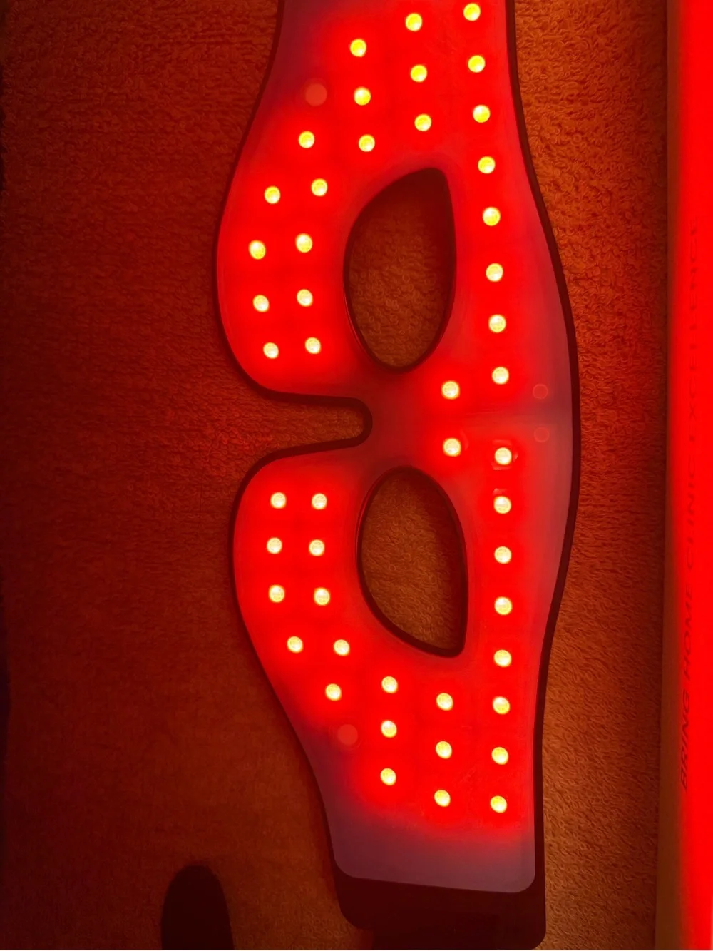 Inia red light eye mask